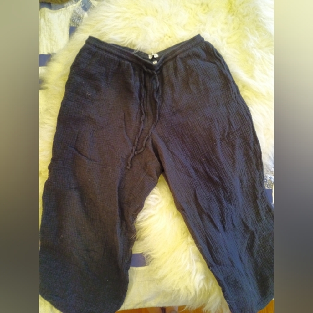 Jessica Simpson Black 100% Cotton Gauze Capris Women's L